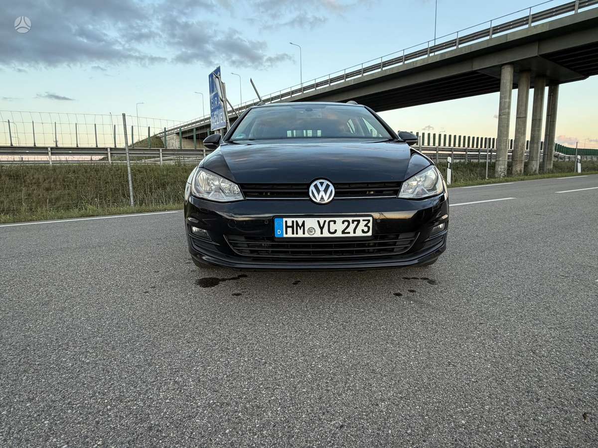 Volkswagen Golf 2014 — rear view