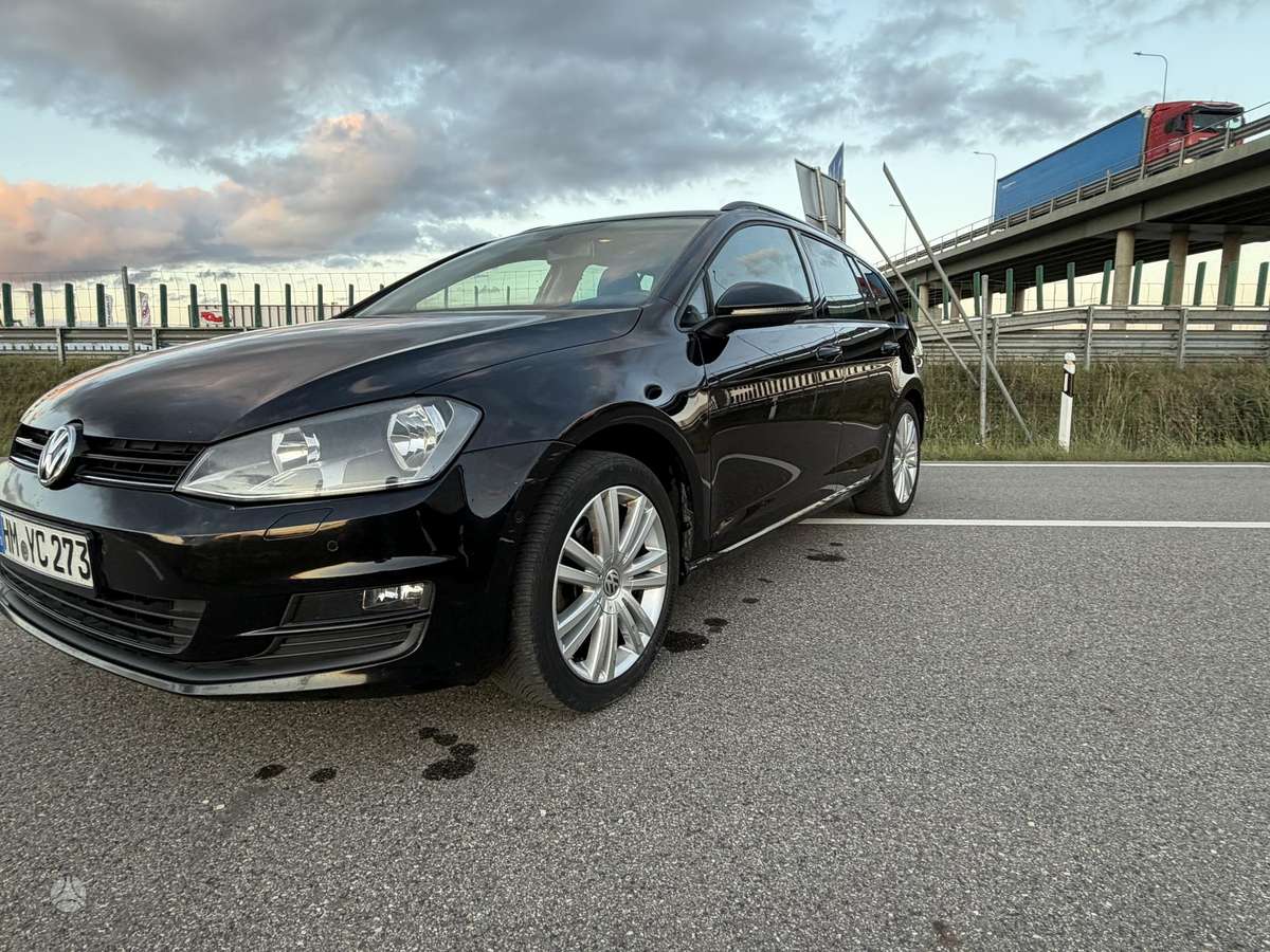 Volkswagen Golf 2014 — interior