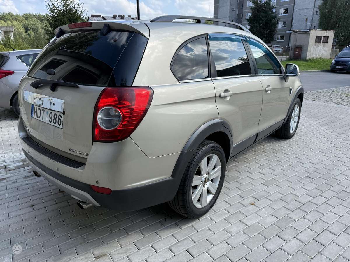 Chevrolet Captiva 2007 — салон