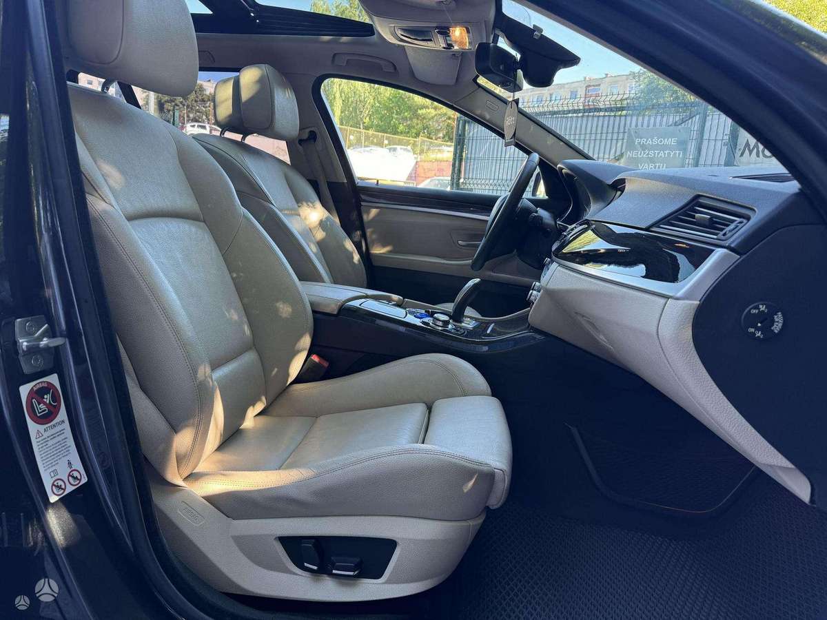 BMW 530 2012 — photo 11