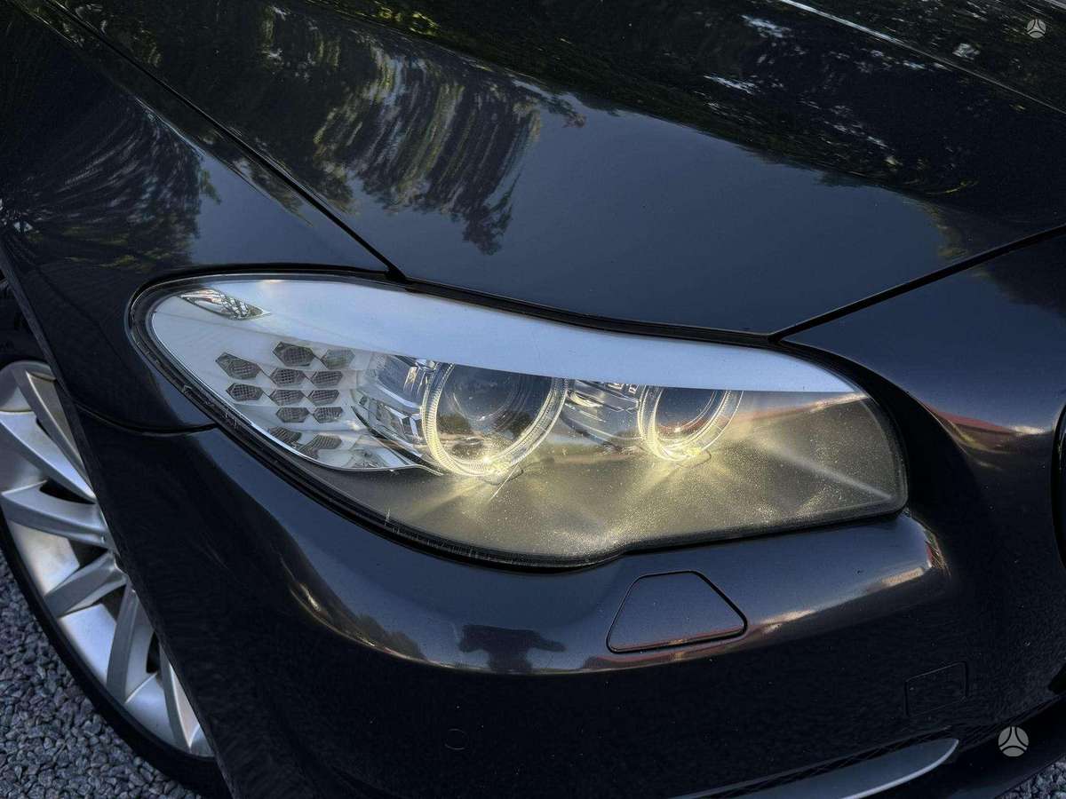 BMW 530 2012 — photo 22