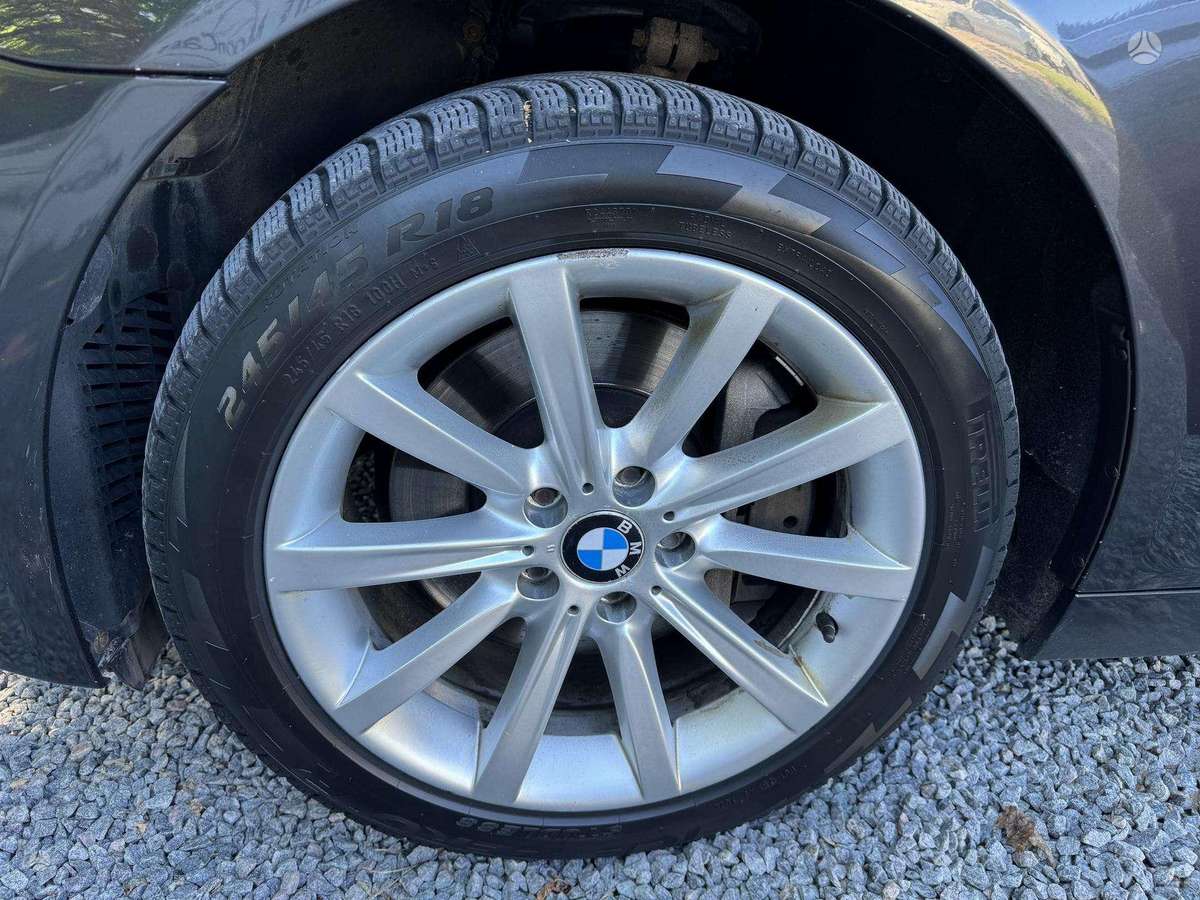 BMW 530 2012 — photo 24