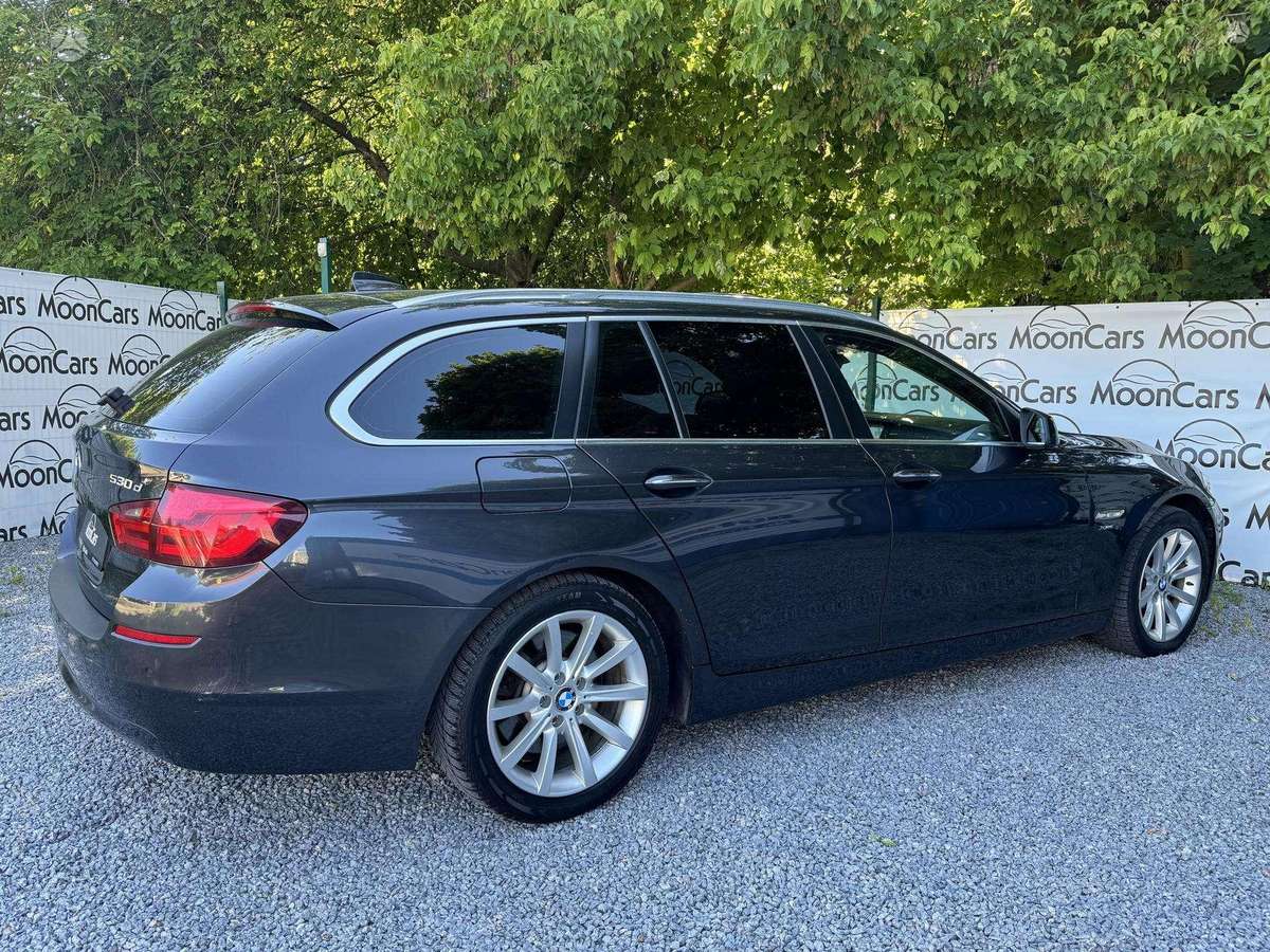 BMW 530 2012 — engine 2993 cm³, 258 HP (190kW)