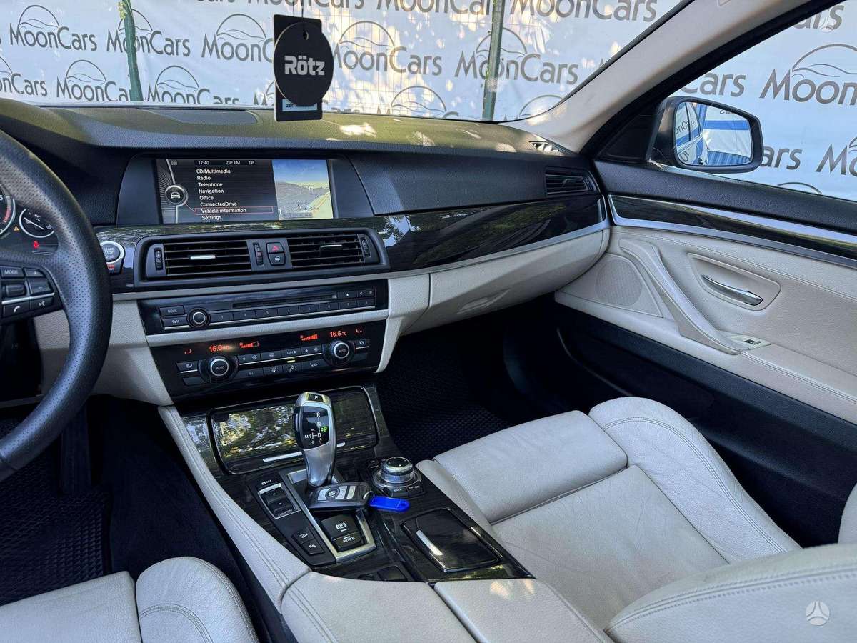 BMW 530 2012 — photo 8