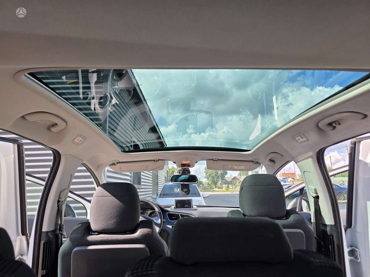 Peugeot 5008 2015 — фото 16