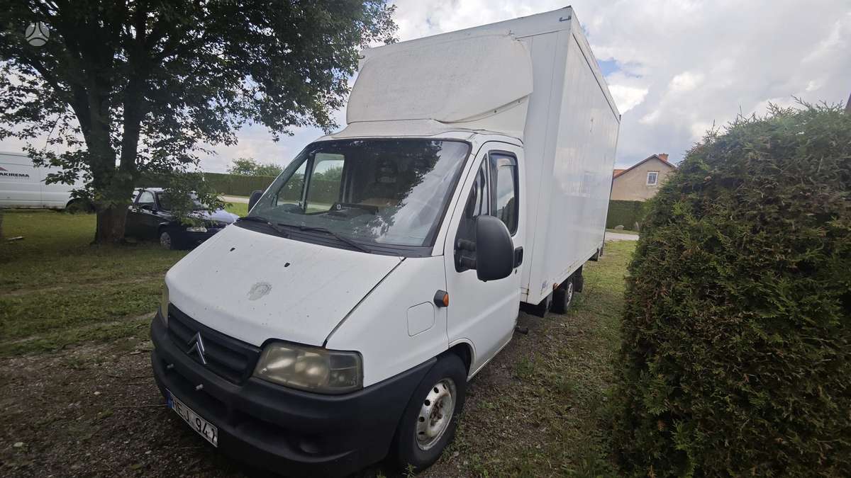 Citroen Jumper 2004 — rear view