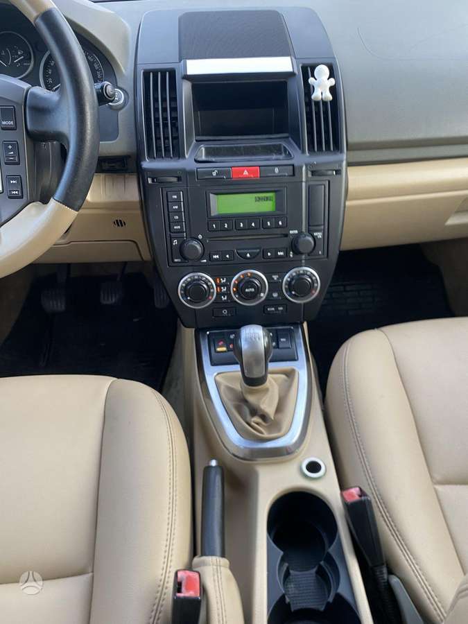 Land Rover 2007 — photo 12