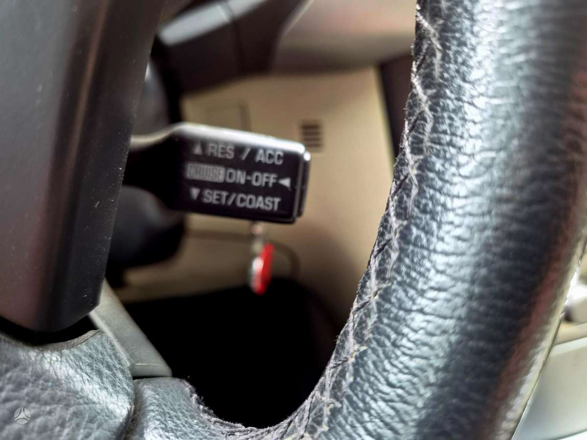 Toyota Avensis 2008 — photo 12