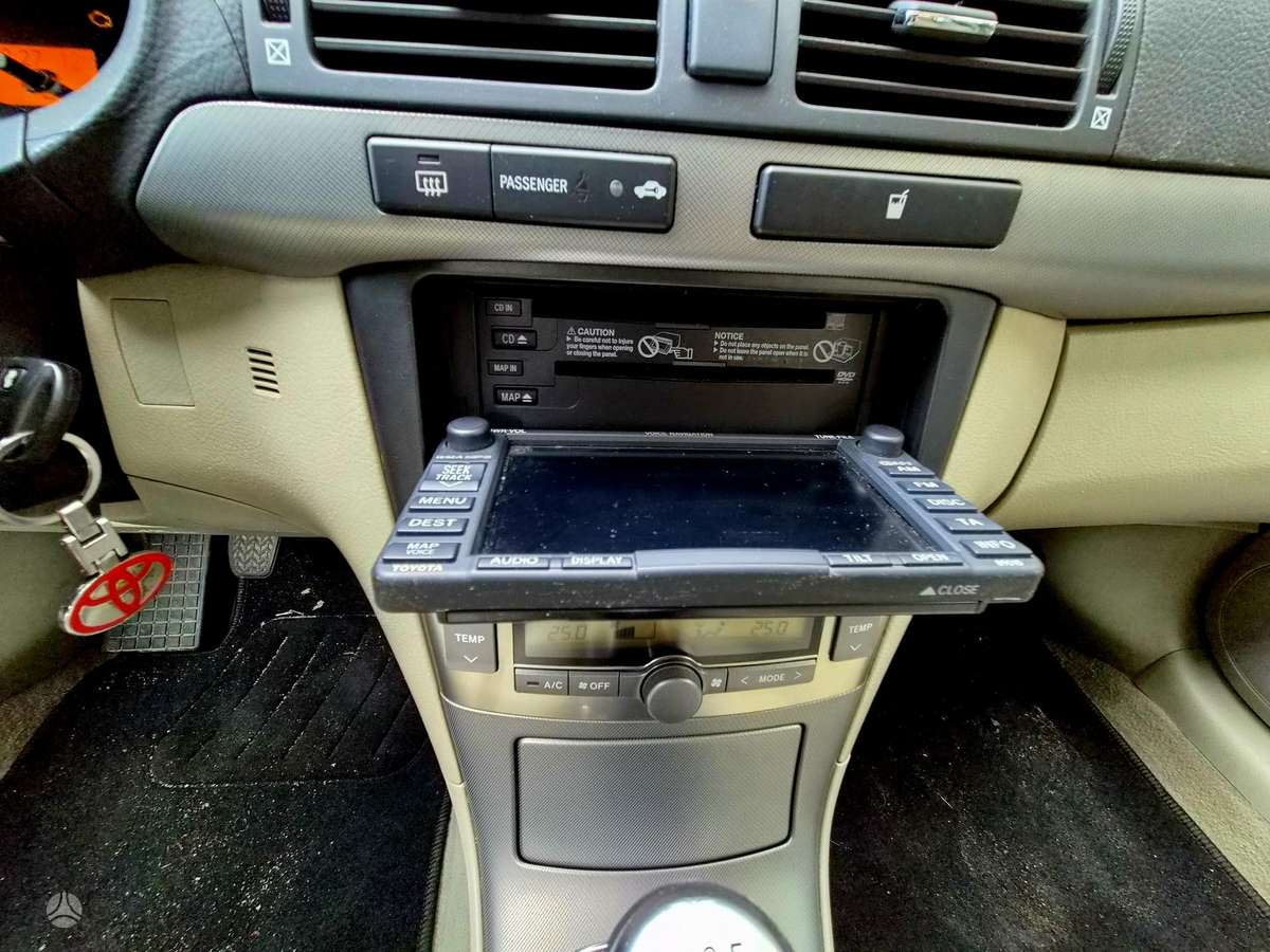 Toyota Avensis 2008 — photo 13