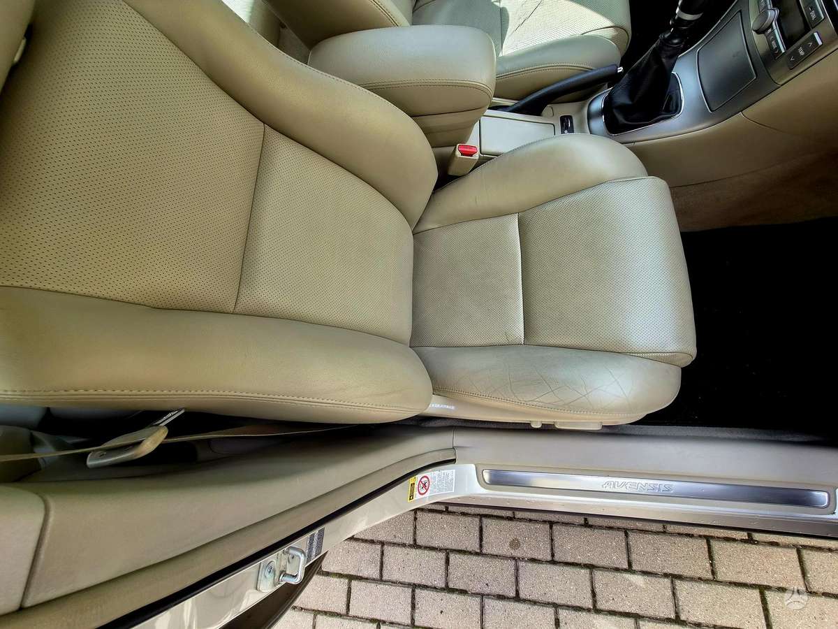 Toyota Avensis 2008 — photo 20