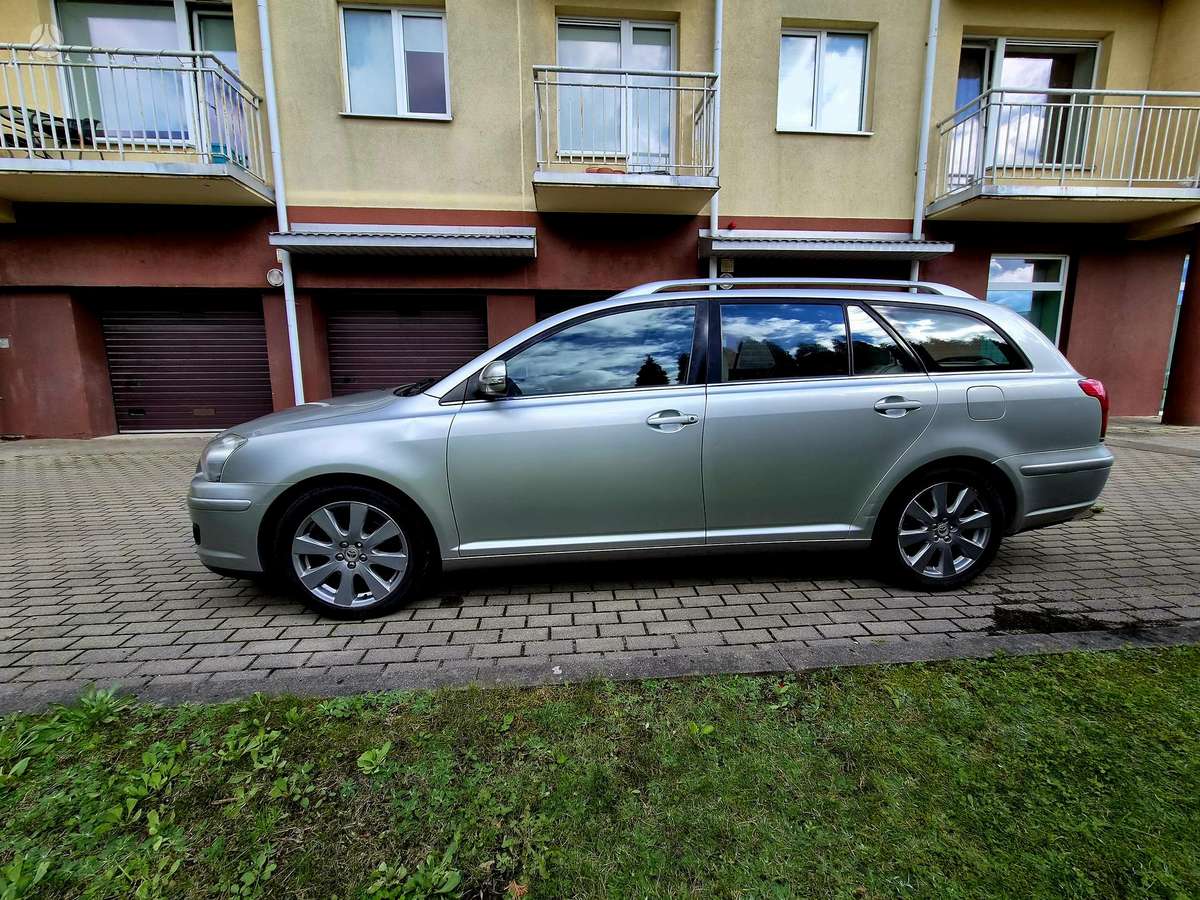 Toyota Avensis 2008 — engine 1995 cm³, 126 HP (93kW)