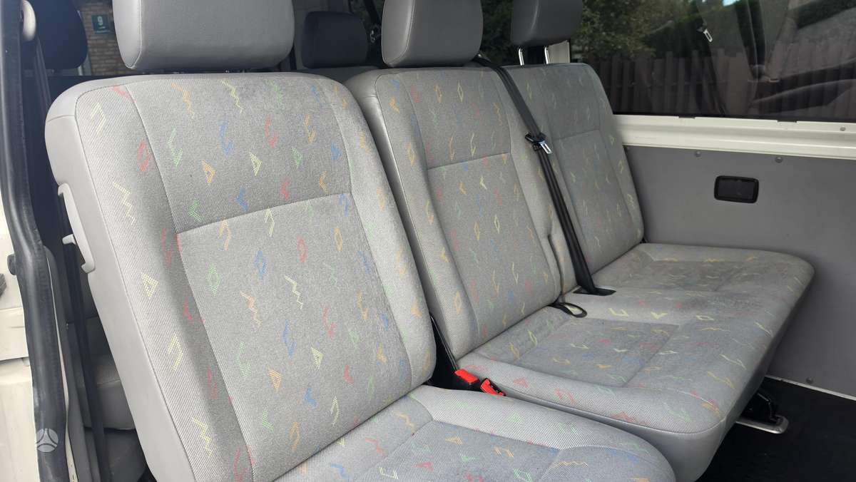 Volkswagen Transporter 2008 — photo 12