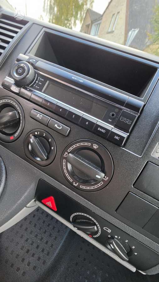 Volkswagen Transporter 2008 — photo 19