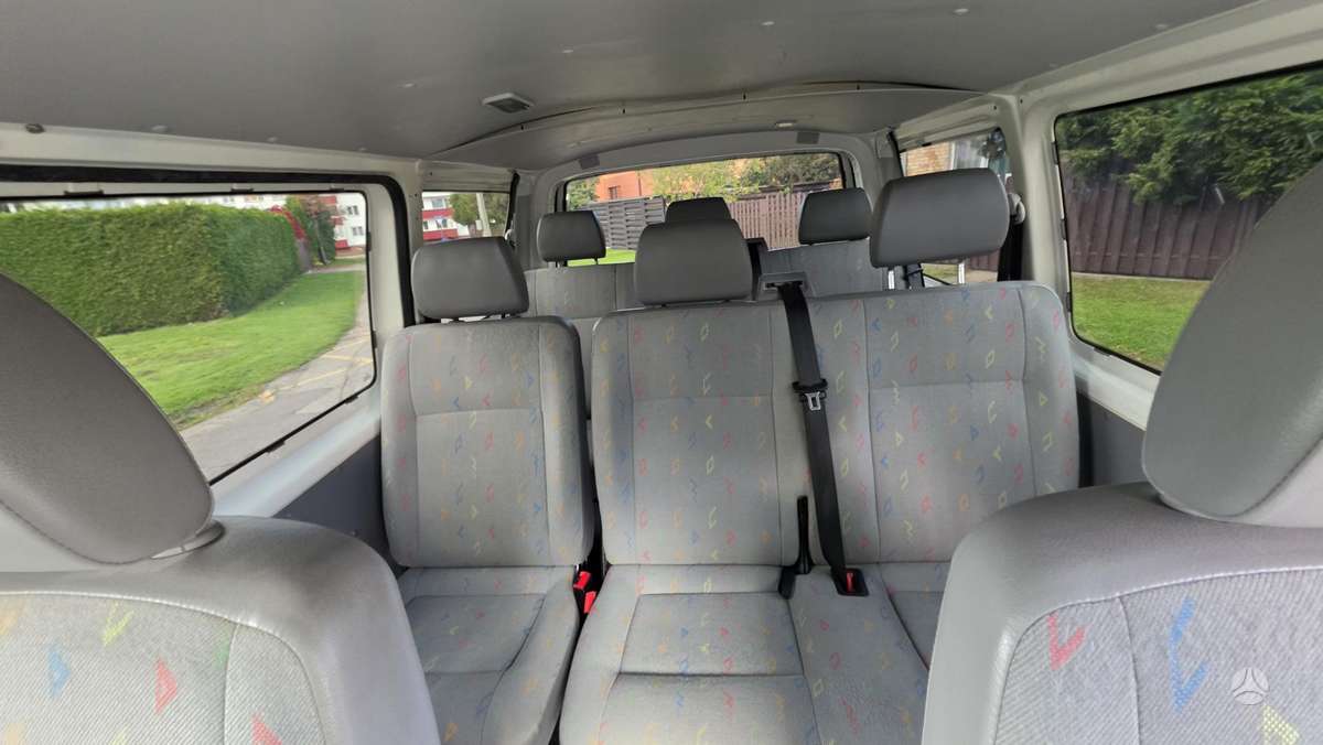 Volkswagen Transporter 2008 — photo 21