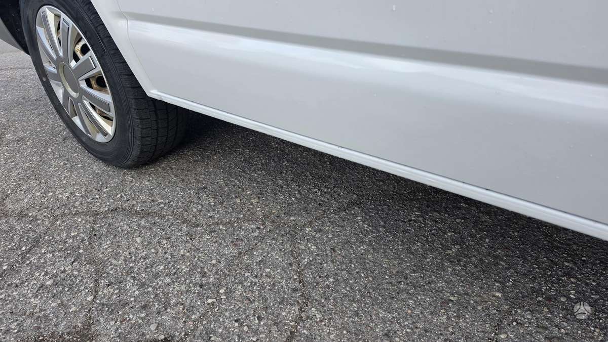 Volkswagen Transporter 2008 — photo 9
