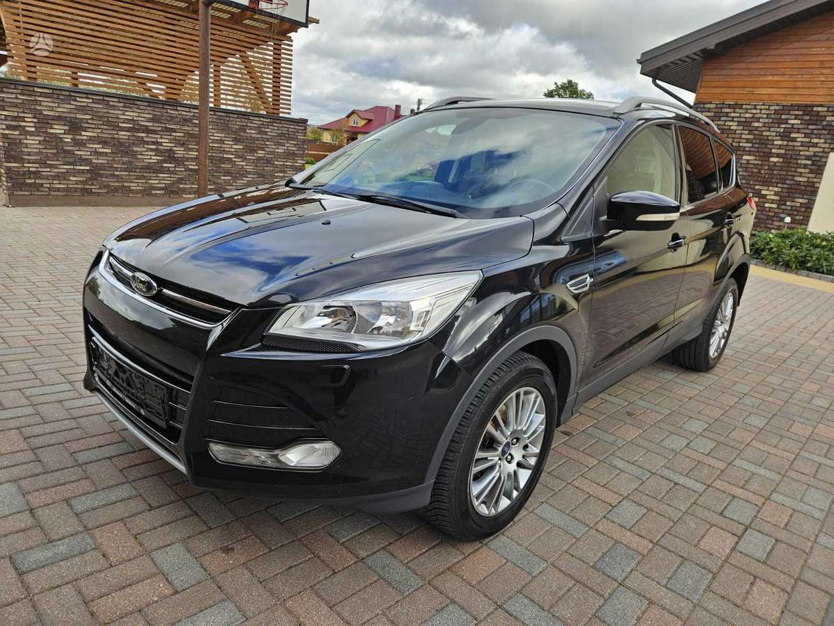 Ford Kuga, 2013