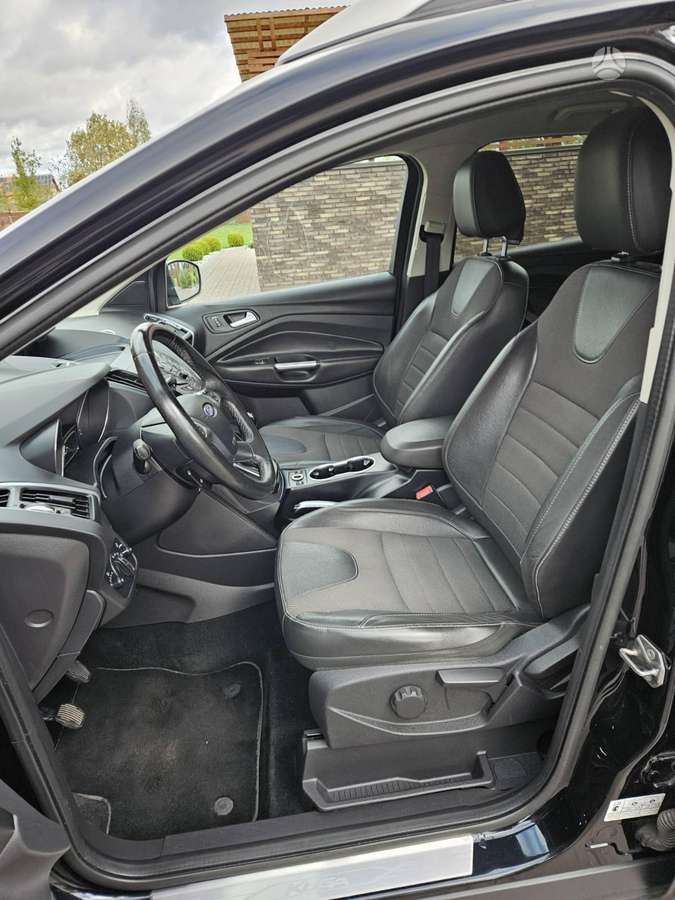 Ford Kuga 2013 — photo 10