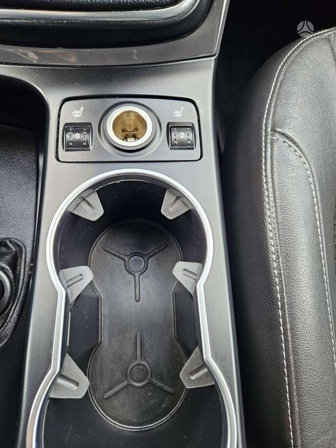 Ford Kuga 2013 — photo 14