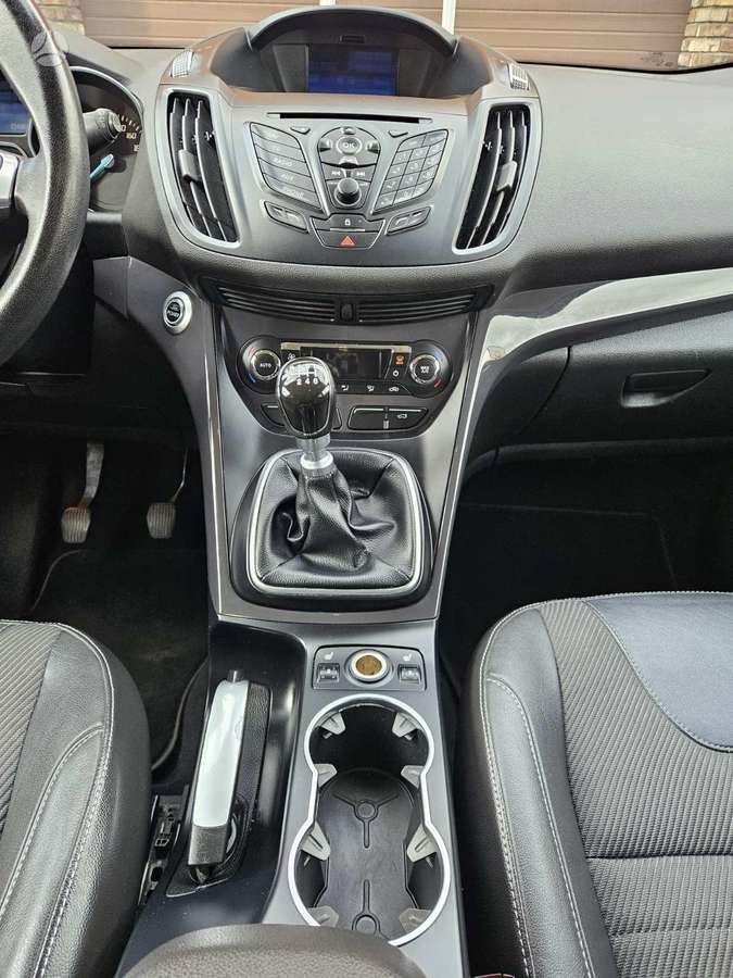 Ford Kuga 2013 — photo 20