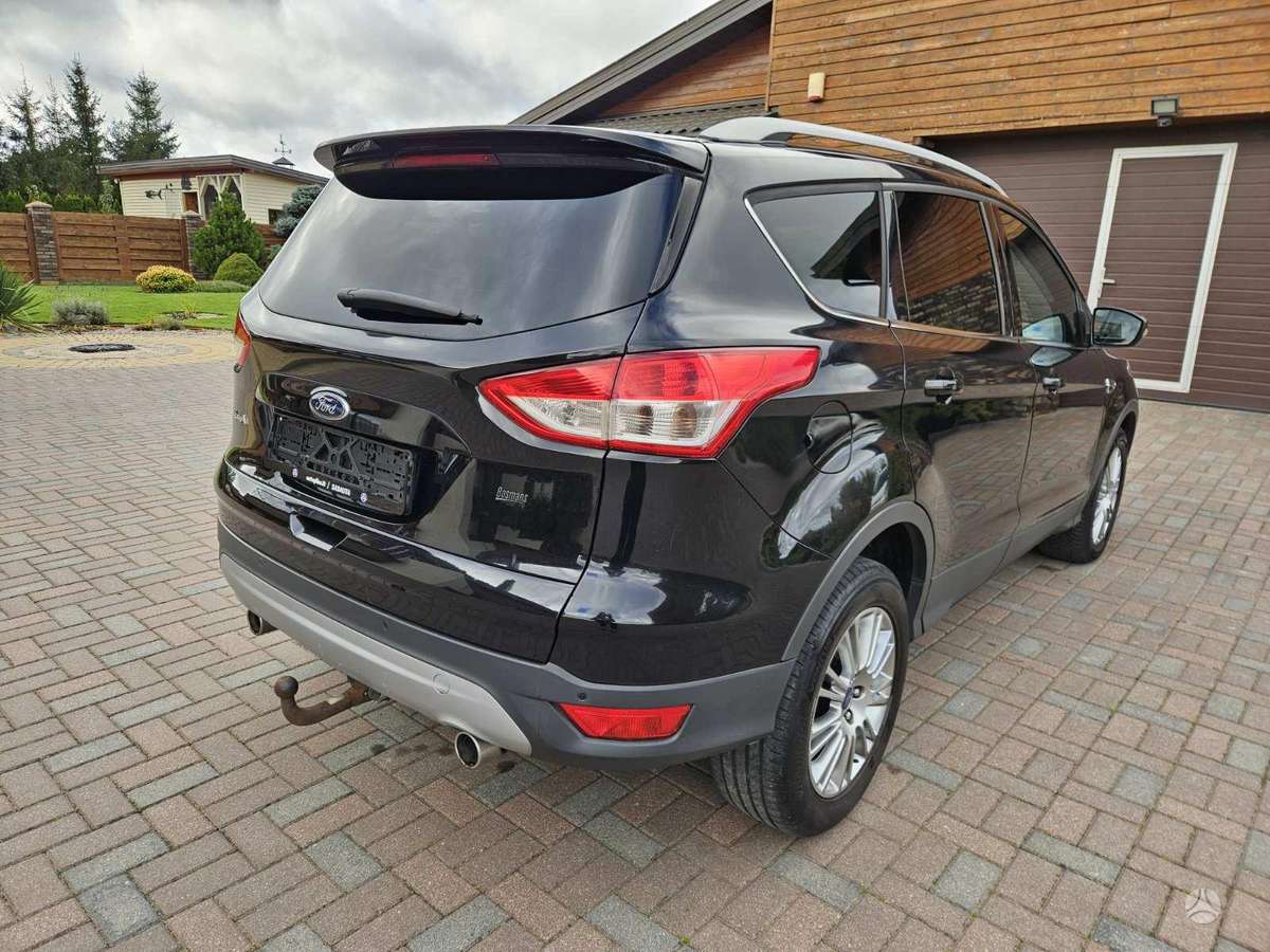 Ford Kuga 2013 — interior