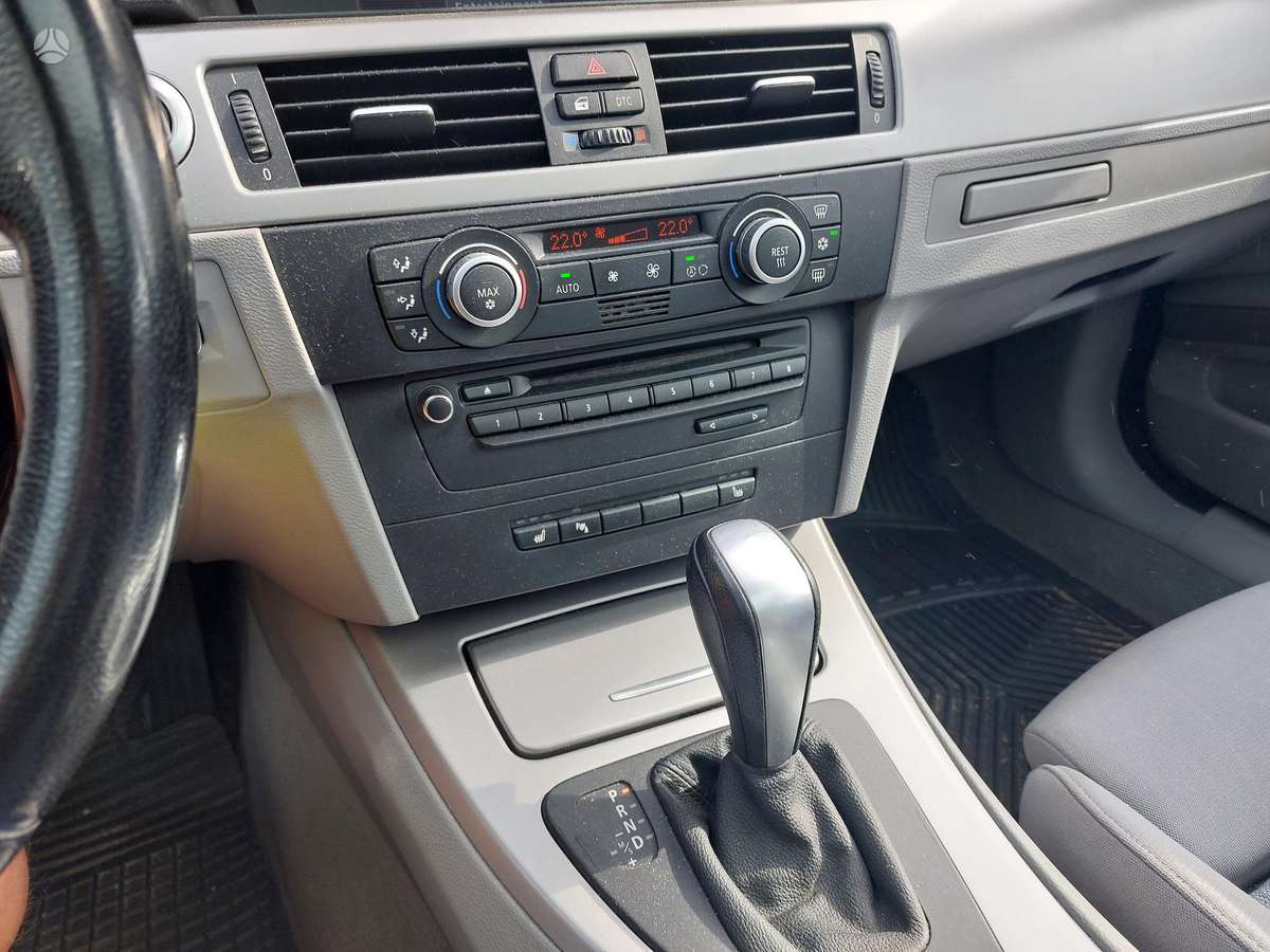 BMW 320 2007 — photo 14