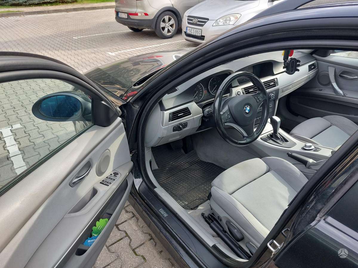 BMW 320 2007 — photo 7
