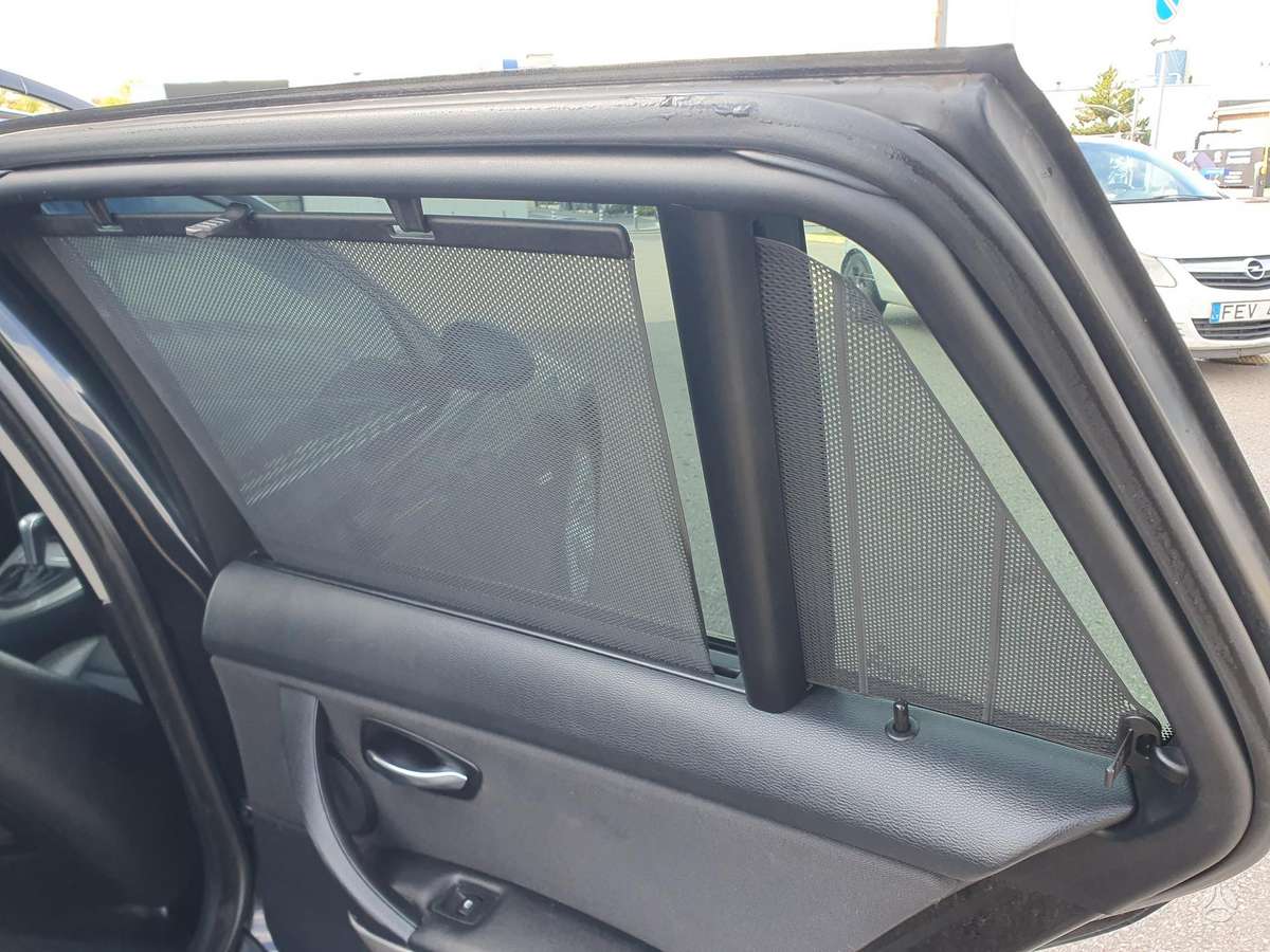 BMW 320 2006 — photo 10
