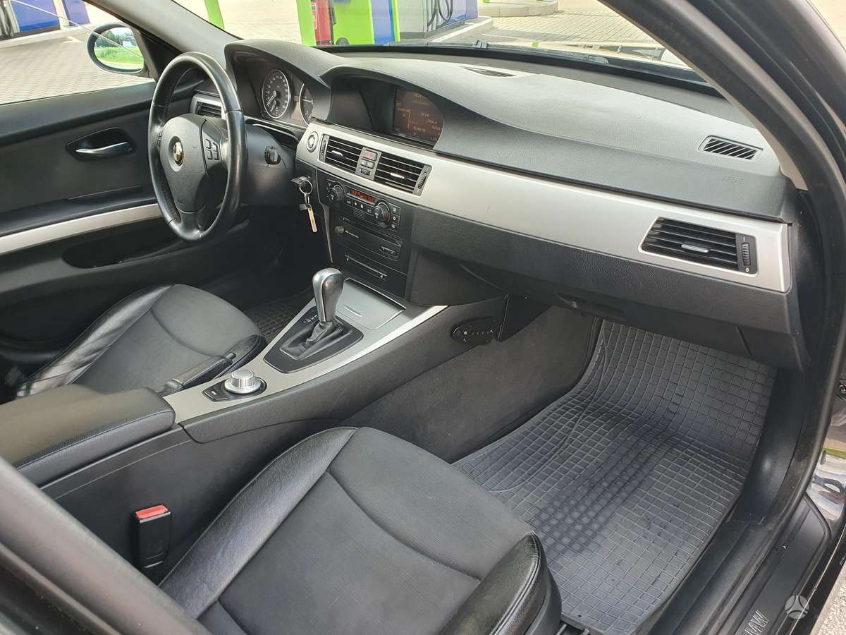 BMW 320 2006 — photo 8