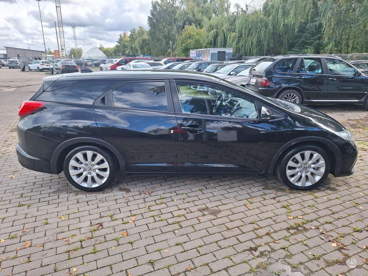 Honda Civic 2014 — photo 9