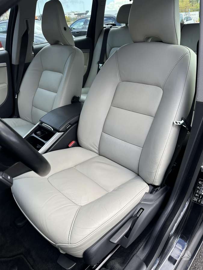 Volvo V70 2014 — photo 15