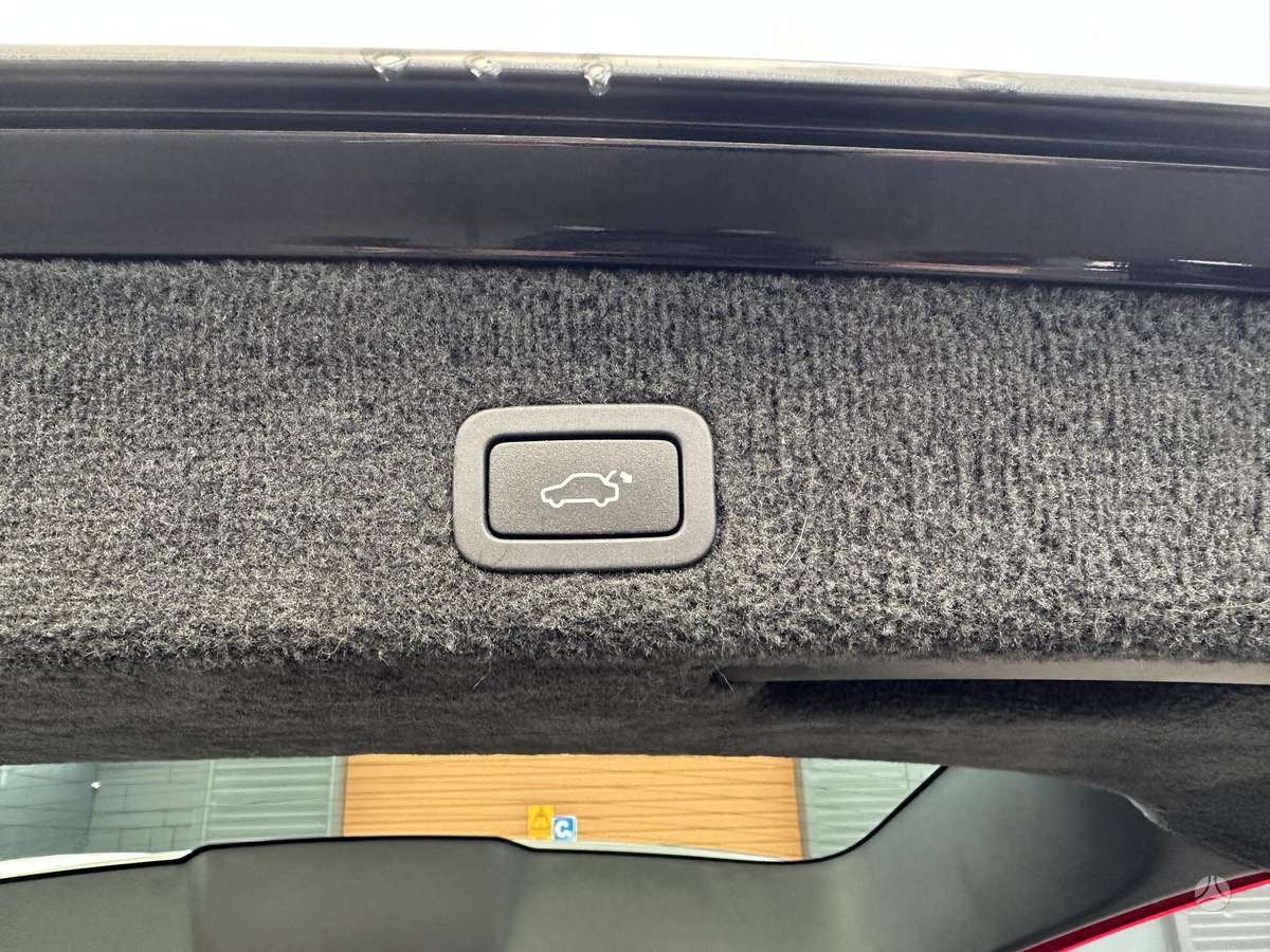 Volvo V70 2014 — photo 17
