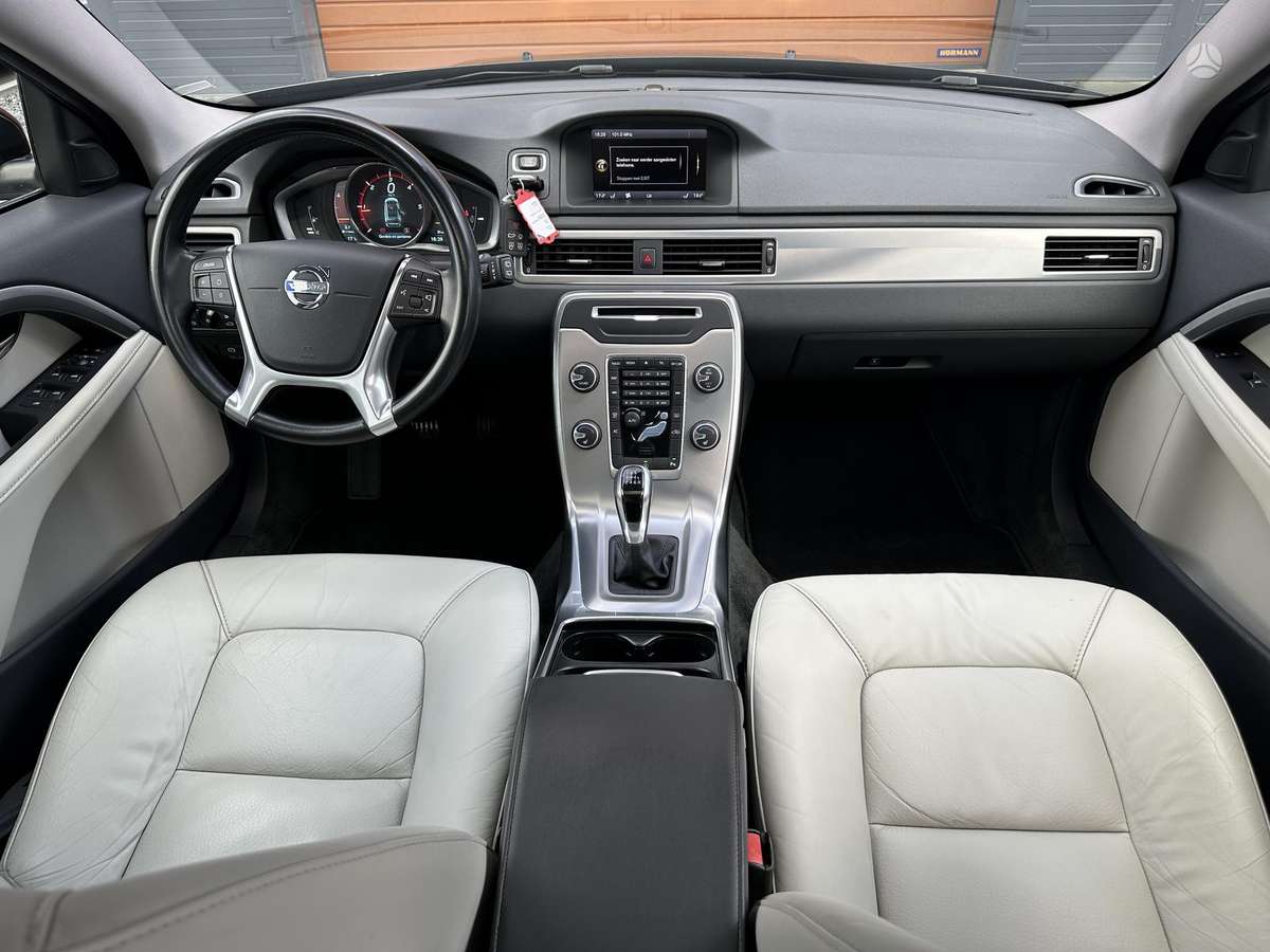 Volvo V70 2014 — photo 9