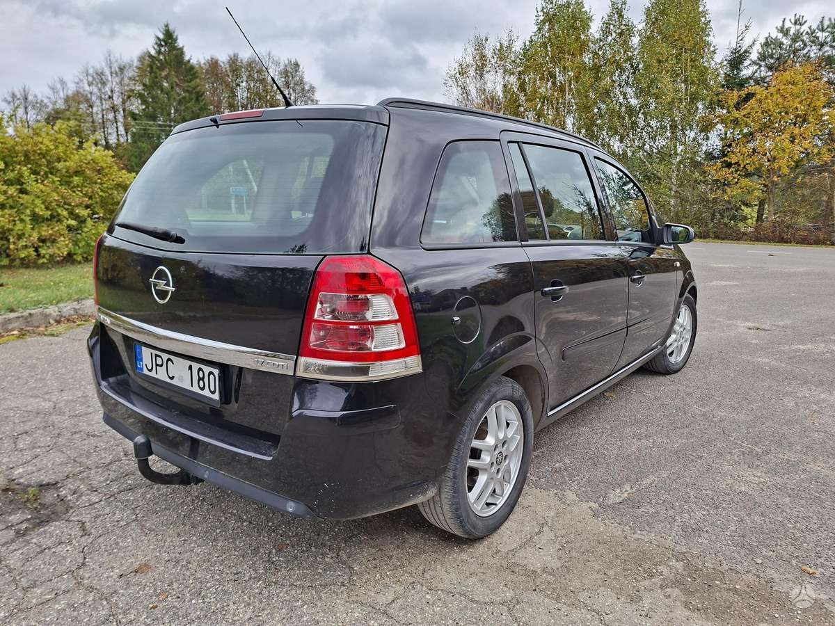 Opel Zafira 2008 — engine 1686 cm³, 110 HP (81kW)