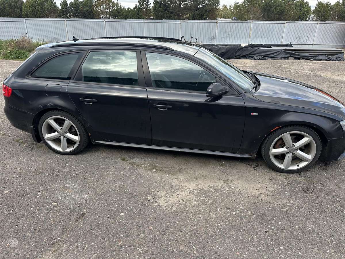 Audi A4 2012 — engine 2000 cm³, 140 HP (103kW)