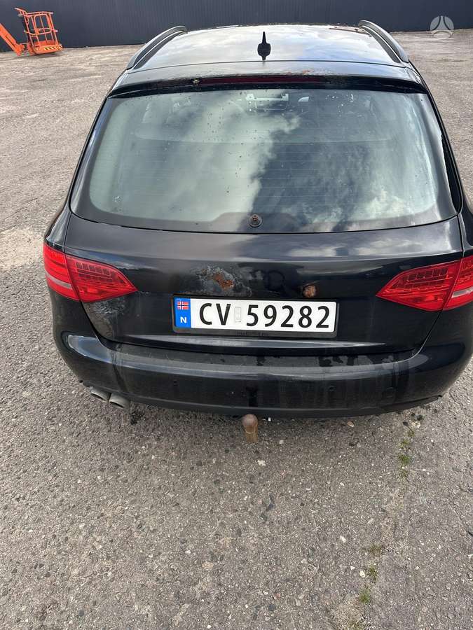 Audi A4 2012 — photo 7