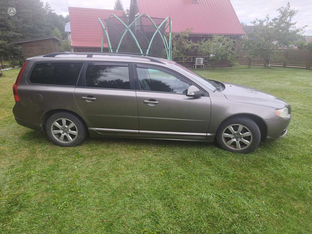 Volvo V70 2007 — photo 10