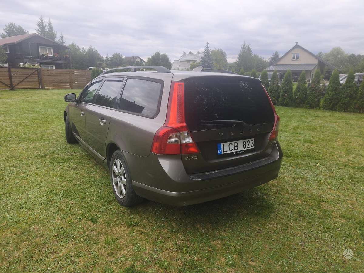 Volvo V70 2007 — photo 12