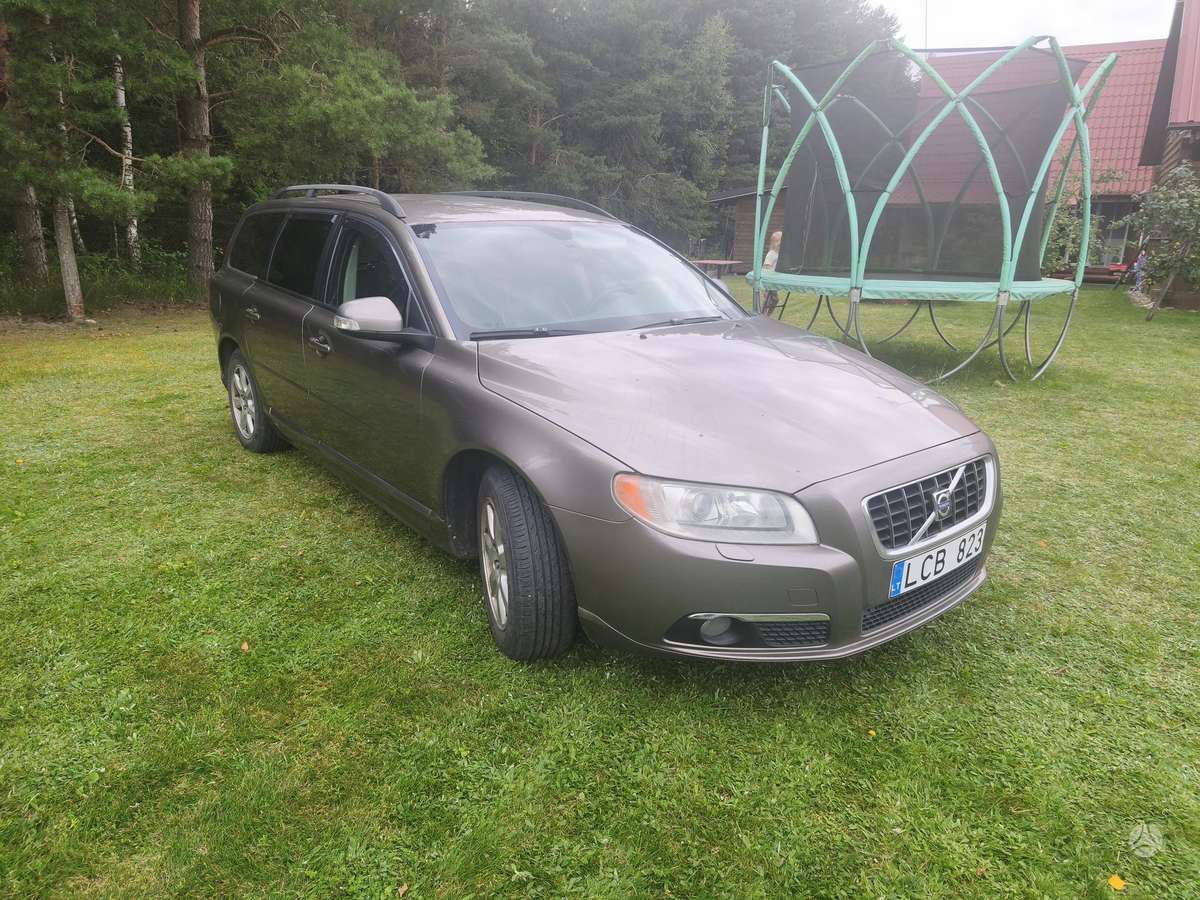 Volvo V70 2007 — photo 9