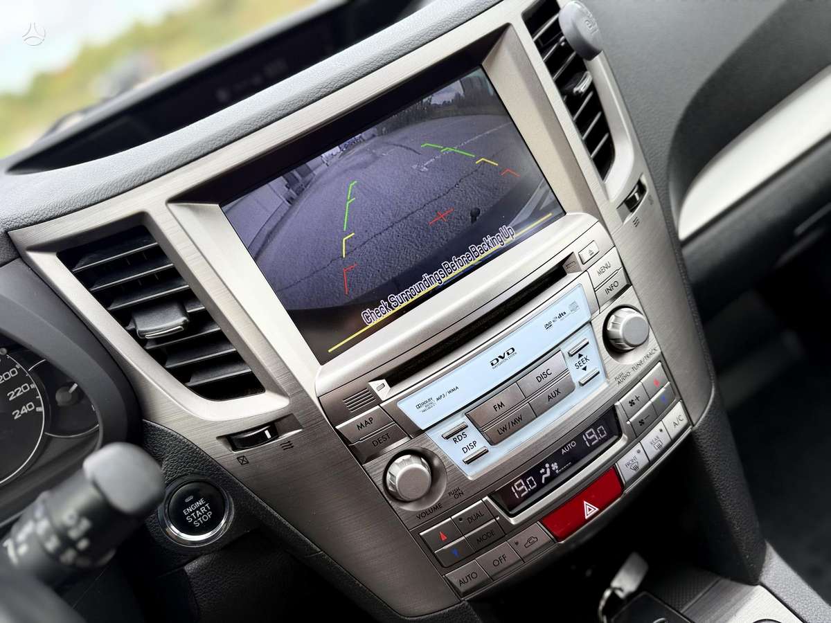Subaru Outback 2011 — photo 18