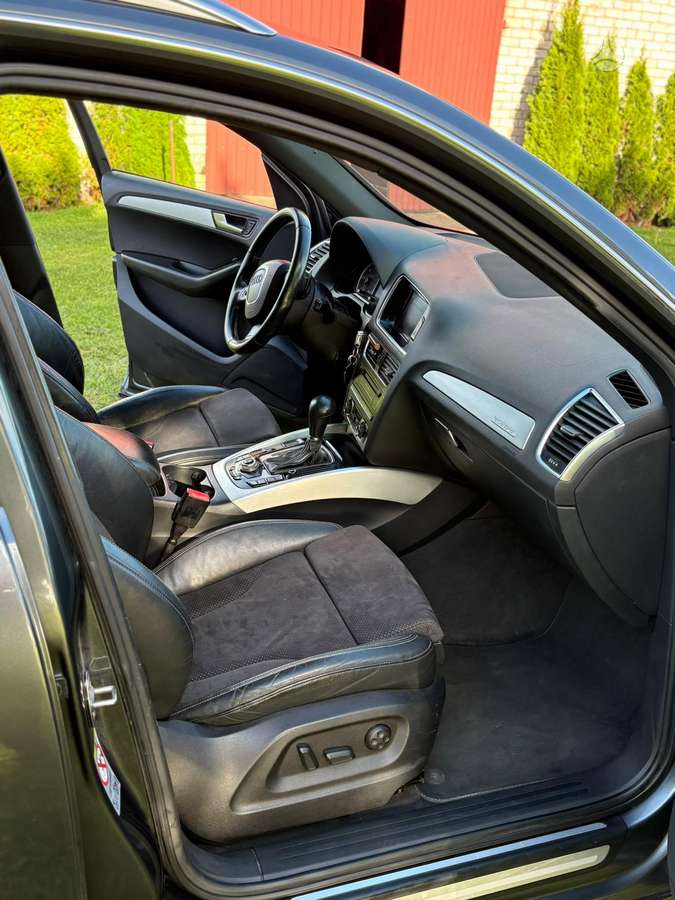 Audi Q5 2010 — photo 10