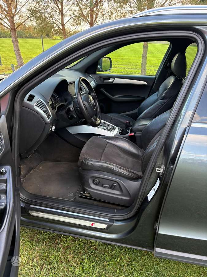 Audi Q5 2010 — photo 12