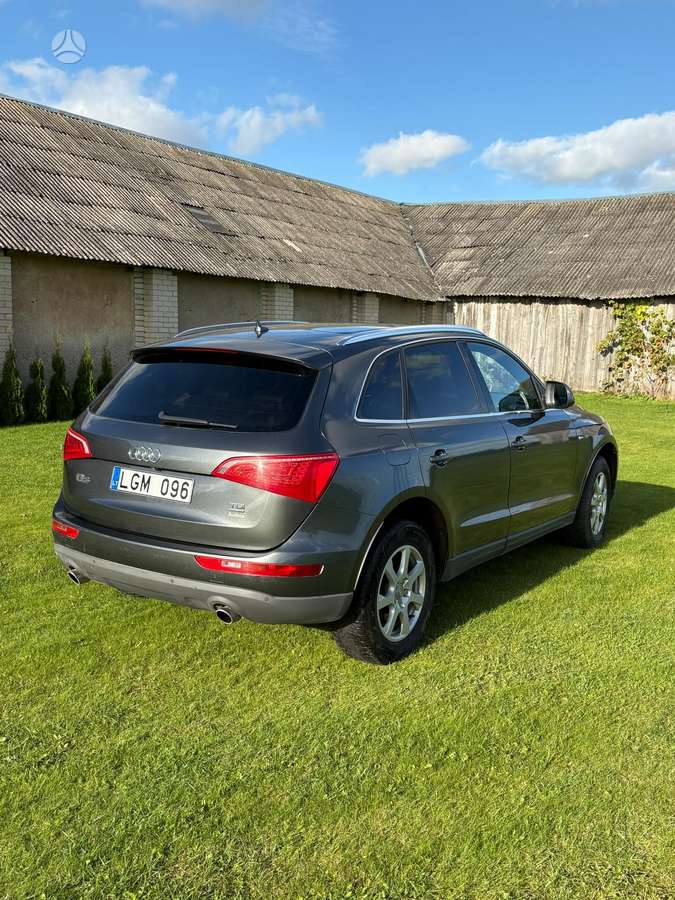 Audi Q5 2010 — photo 6