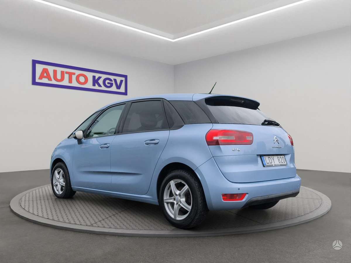 Citroen C4 2014 — салон