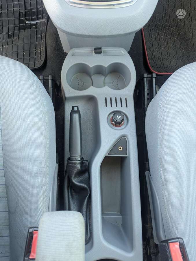 Ford C-MAX 2008 — photo 14