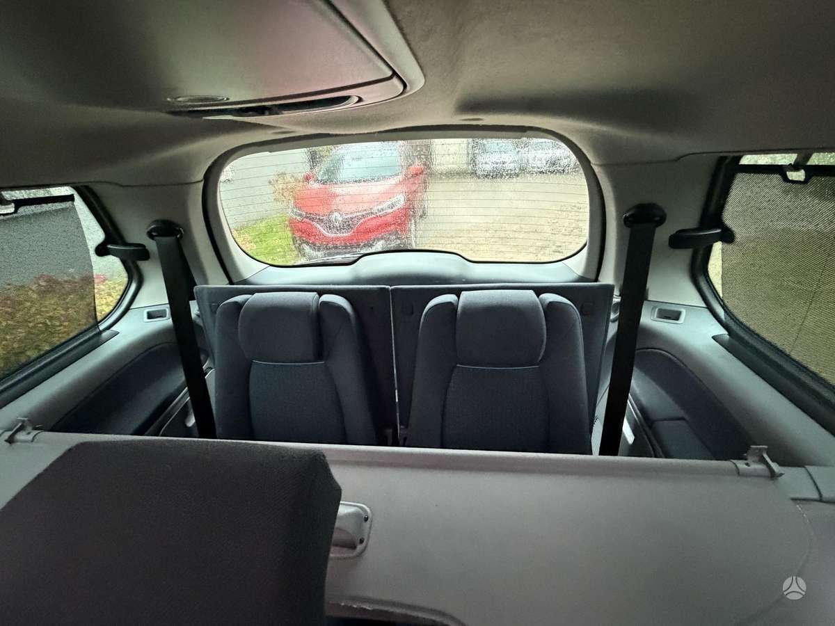 Ford Galaxy 2007 — photo 12