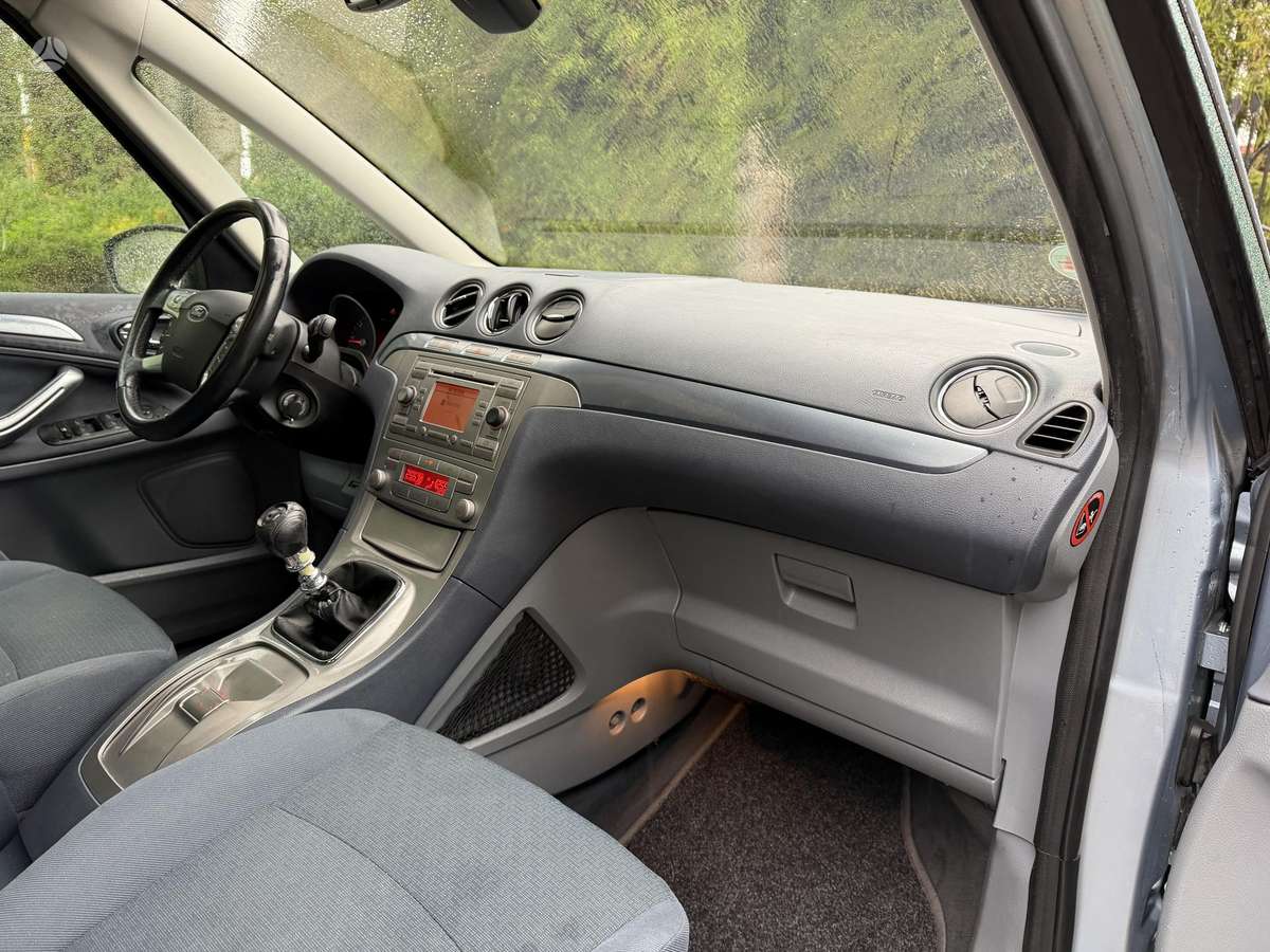 Ford Galaxy 2007 — photo 8