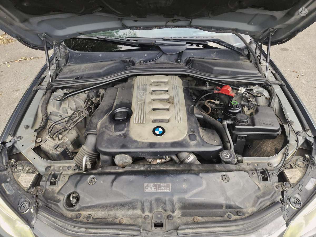 BMW 525 2008 — photo 14