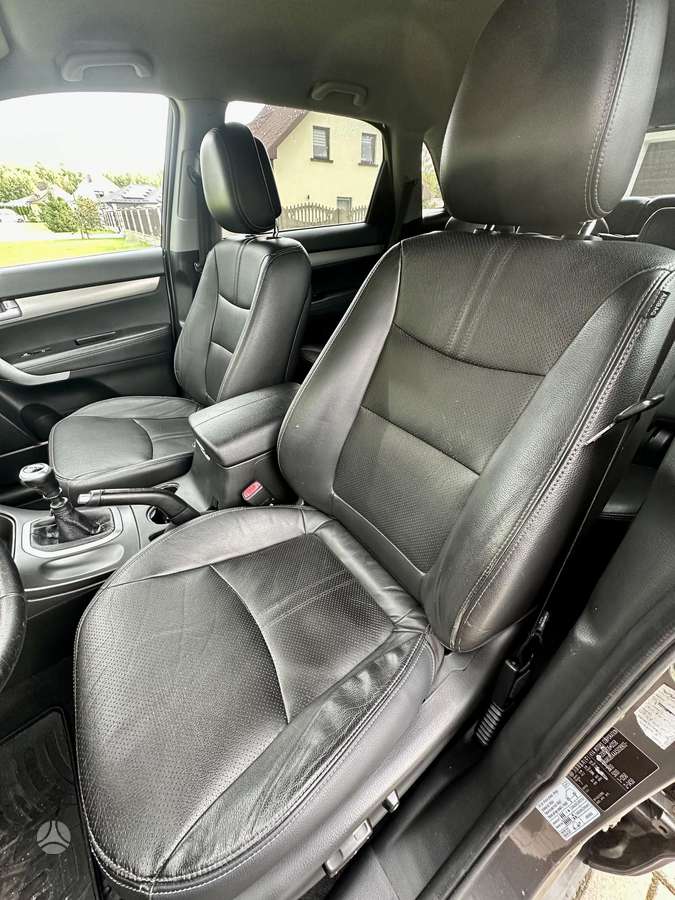 Kia Sorento 2010 — photo 20