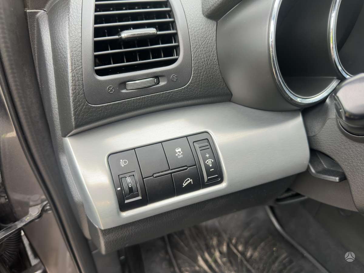 Kia Sorento 2010 — photo 21