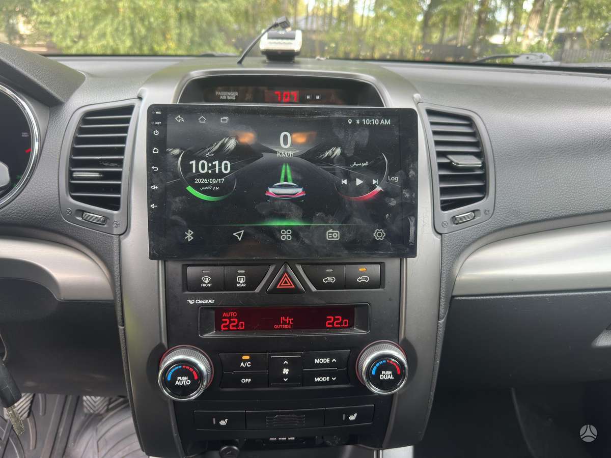 Kia Sorento 2010 — photo 22